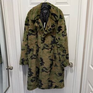 BNWT Boohoo Man Camouflage Faux Fur Coat